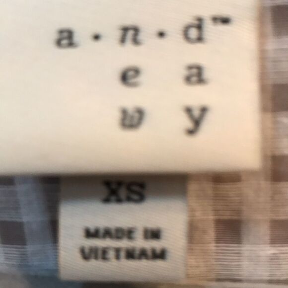 Sheer Gingham Hi-Lo Top   - Picture 2 of 3